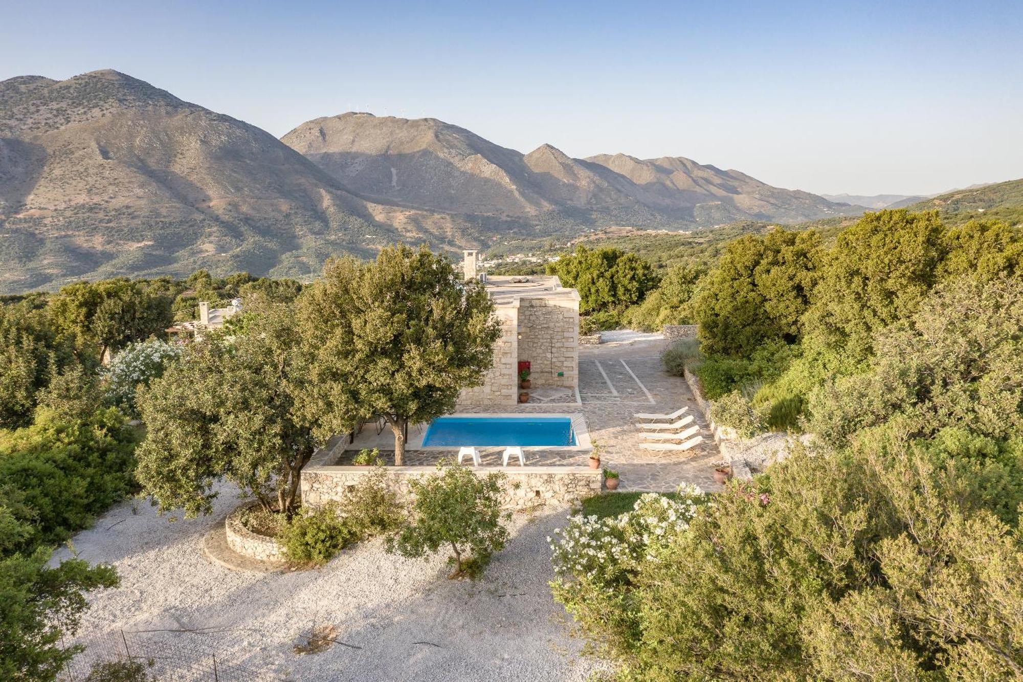 Koules Estate, With Private Pools & Bbq - Embracing Nature, By Thinkvilla Argouli Zimmer foto